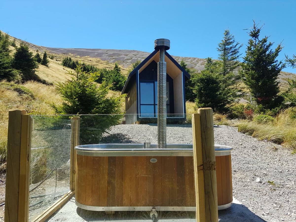 Lake Stella Mountain Huts Hotel Mt Lyford Exterior photo