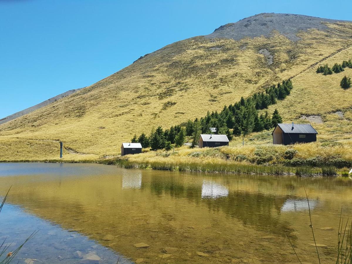 Lake Stella Mountain Huts Hotel Mt Lyford Exterior photo